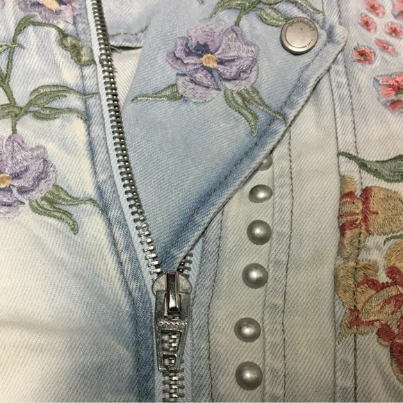 BLANK NYC embroidered moto denim jean jacket Excellent condition XS - Picture 4 of 9